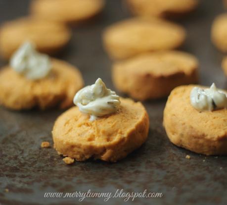 Cheese Cookies :Eggless Indian Style Salted Cheese Biscuits