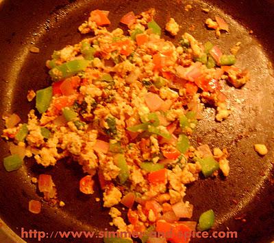 Egg Bhurji ( Veggie Egg Scramble )