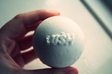 Review: LUSH So White Bath Ballistic