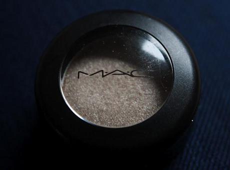 Retrospeck MAC Eyeshadow REVIEW