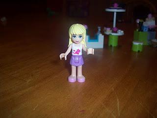 Lego Friends - Time for Me to Eat Some Shoe!