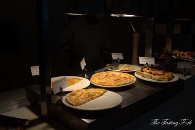 A Delicious Sunday Brunch at Latest Recipe, Le Meridien Gurgaon!