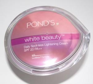 Pond’s White Beauty Daily Spot-less Lightening Cream Review