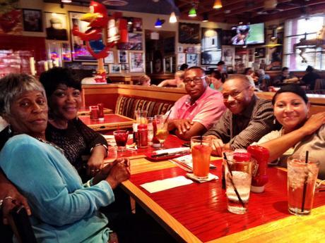 Red Robin I Weekend Roundup| Goodbye August