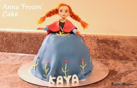 Anna Frozen Cake