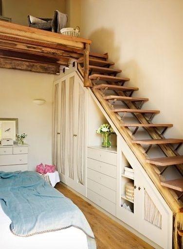 Fab use of space under these stairs that lead up to loft. Not an inch is wasted. Does anyone know where this is? | Tiny Homes