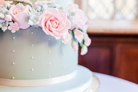 RT_Wedding_cake_Flowers