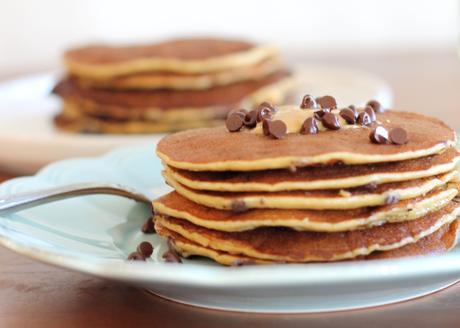 Banana, Peanut Butter & Chocolate Chip Protein Pancakes