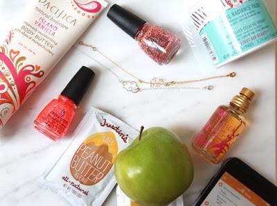 Random August Favorites (Plus a Few Beauty Bits) - Food, Jewelry, Apps & More!