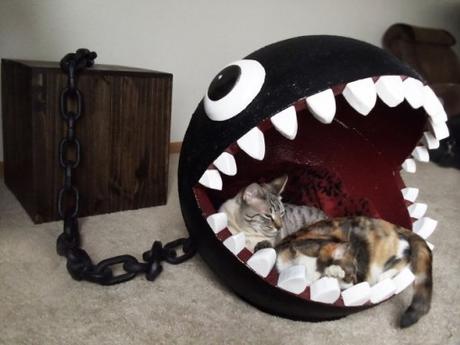 Top 10 Nerdy and Unusual Cat Beds