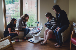The Amazing Mamaroo – Infant Seat you Control with your Phone