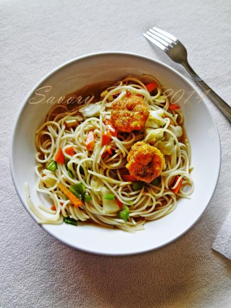 Fusion Spaghetti (in Spicy Curry Sauce served with Italian spiced Prawns Fry)