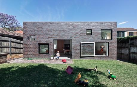 Modern rear addition to a traditional bungalow 