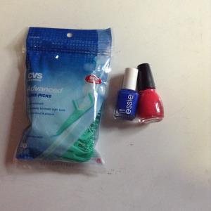 BEAUTY HACK (NAILS?)