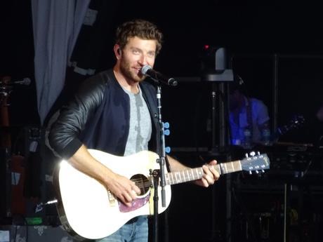 Chattin’ Illinois with Brett Eldredge