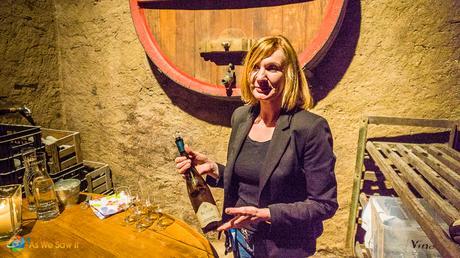 Hostess at Richard Richter Winery explains what makes their wine special.