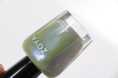 #ManiMonday - Gemma from Zoya - A Fall Fav