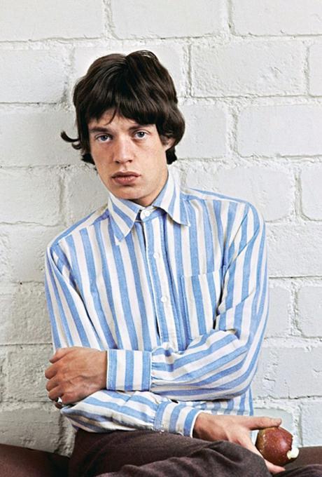 ARTmonday: 14 Apple Artworks apple-art-mick-jagger