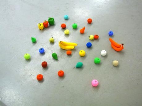 ARTmonday: 14 Apple Artworks apple-art-kaoru-ishikawa