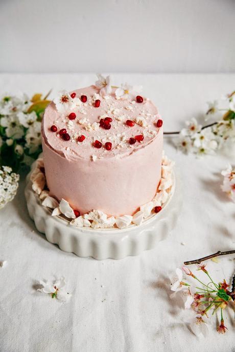 8 Alternative (& AWESOME!) Flavours For Your Wedding Cake