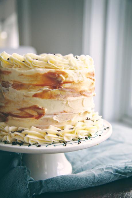 8 Alternative (& AWESOME!) Flavours For Your Wedding Cake