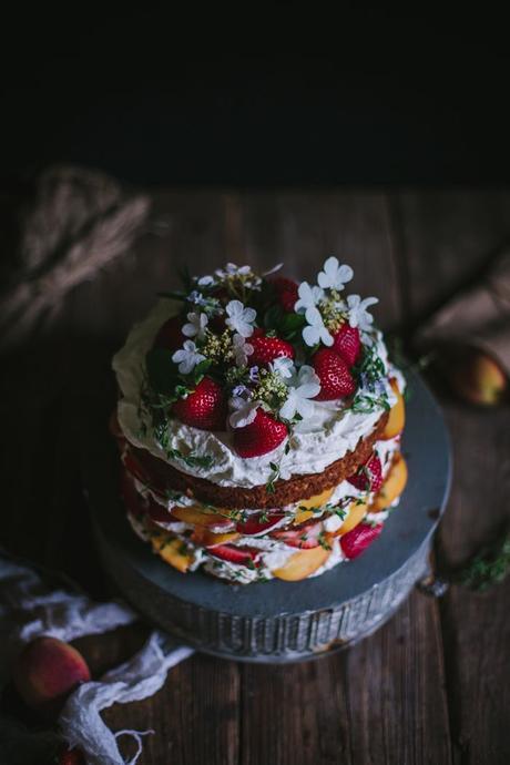 8 Alternative (& AWESOME!) Flavours For Your Wedding Cake