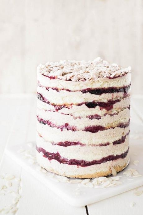 8 Alternative (& AWESOME!) Flavours For Your Wedding Cake