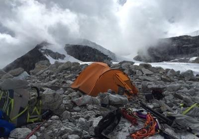 Himalaya Fall 2015: Bad Weather Impacting Expedition Schedules