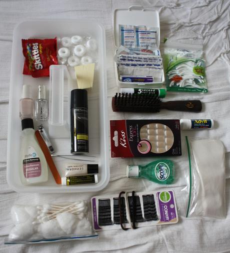 Wedding Planning Essentials: Emergency Survival Kit 