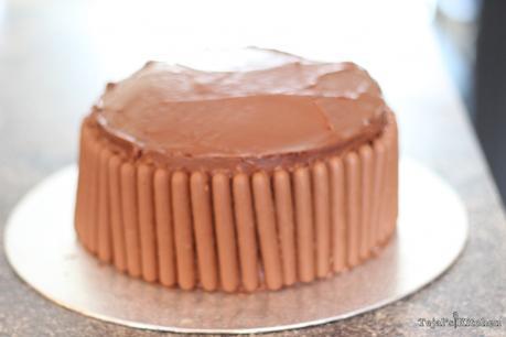 Chocolate Explosion Cake Chocolate Explosion Cake