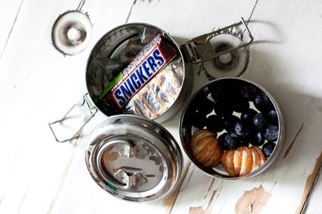 Freeze & Go Snacks With SNICKERS®