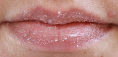 Soft, Smooth Lips for Fall - Kari Gran Lip Whip & Paula's Choice Lip Perfecting Gentle Scrub