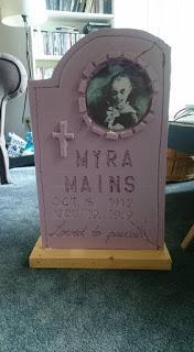 Halloween Headstones DIY