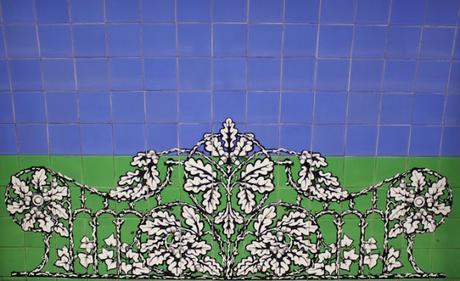 In & Around #London… Tiles On The Victoria Line