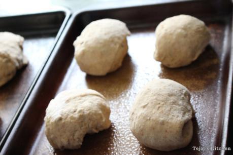 Sunflower Seed Wholemeal Bread & Carrot Pepper Tomato Soup