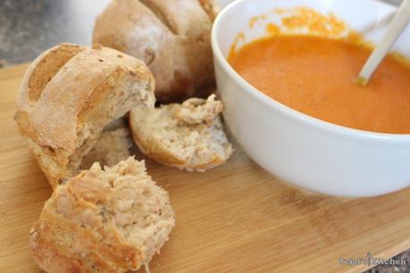 Sunflower Seed Wholemeal Bread & Carrot Pepper Tomato Soup