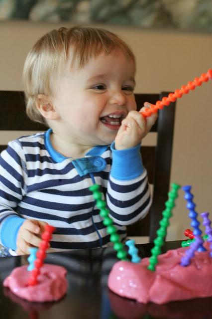 34 Creative Play Activities for Babies below 1 year