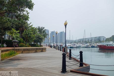 What to Do in Sentosa: Chill Out at Quayside Isle in Sentosa Cove