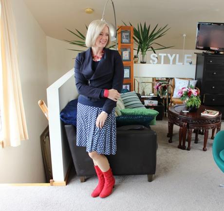 Red white and blue - with statement red boots  - how to wear a statement shoe