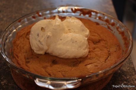 Pizookie & Banana Choc Chip Ice Cream Pizookie & Banana Choc Chip Ice Cream