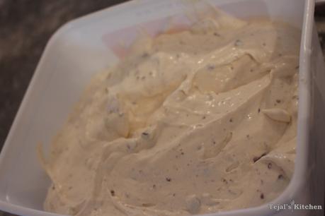 Pizookie & Banana Choc Chip Ice Cream Pizookie & Banana Choc Chip Ice Cream