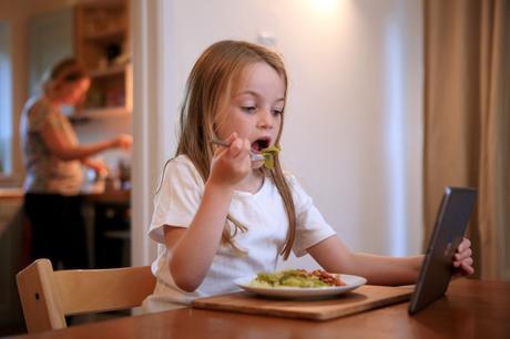 ‘Teatime Report’ Documents How Meal Times Have Changed