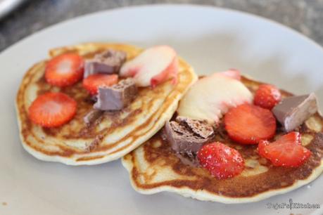 Eggless Fluffy Pancakes