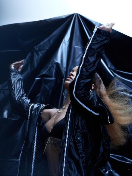 Rihanna Covers Fader Magazine’s 100th Issue