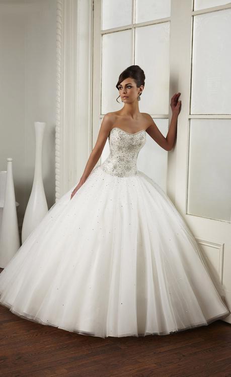 Extravagant Ball Gown Tulle Buttons Wedding Dresses-1