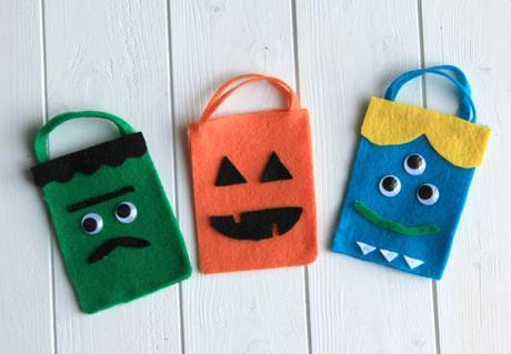 Scare up some silly fun this Halloween with these easy to make treat bags! #TrickOrSweet #ad