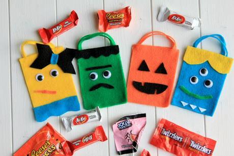 Scare up some silly fun this Halloween with these easy to make treat bags! #TrickOrSweet #ad