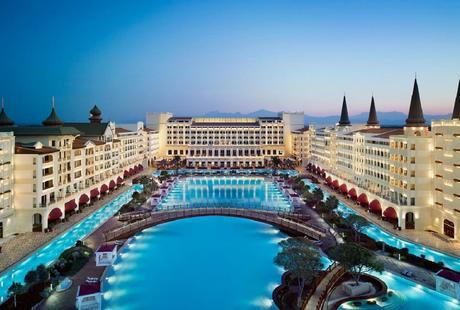 Glimpse of luxury - a resort in Antalya