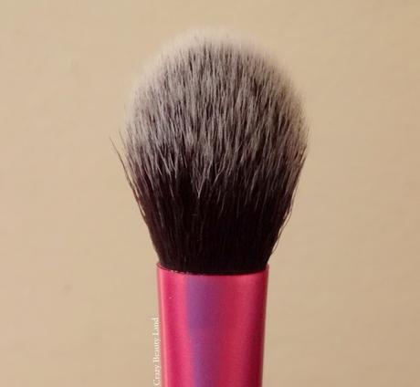 Real Techniques by Sam n Nic Chapman Setting Brush Brush Review Prices Availability in India