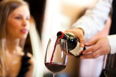 Restaurant Wine Service Do's and Don'ts